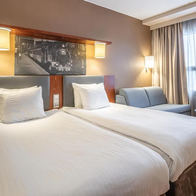 غرفة عائلية بسريرين فرديين، Holiday Inn Tampere Central Station 1/3