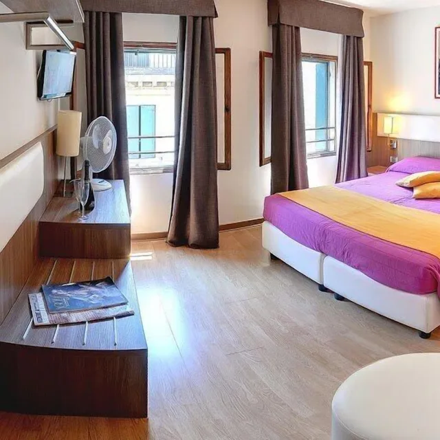 غرفة بسرير مزدوج، Hotel Il Moro di Venezia 1/10
