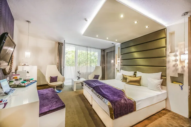 غرفة سوبيريور بسريرين منفصلين، Residence Balaton Conference Wellness Hotel 1/2