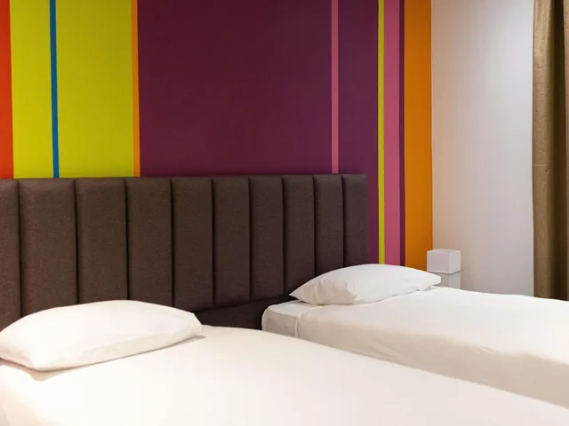 غرفة بسريرين منفصلين، Ibis Styles Accra City Airport 4/6