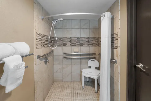 غرفة بسرير كينج لذوي الإعاقة، Super 8 by Wyndham Casa Grande 10/10