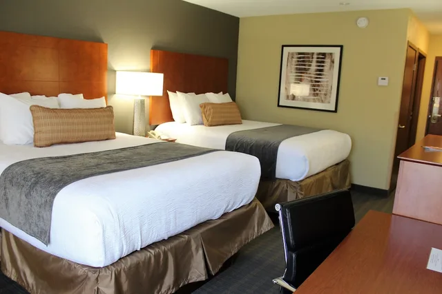غرفة قياسية بسريرين كوين، Best Western Delta Inn 2/3
