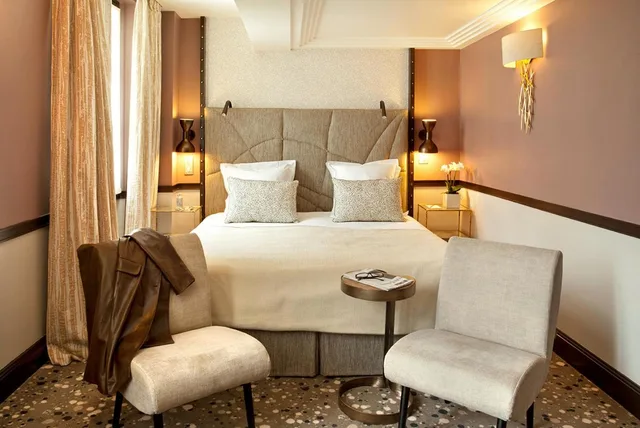 غرفة تنفيذية، Hotel Therese 6/10