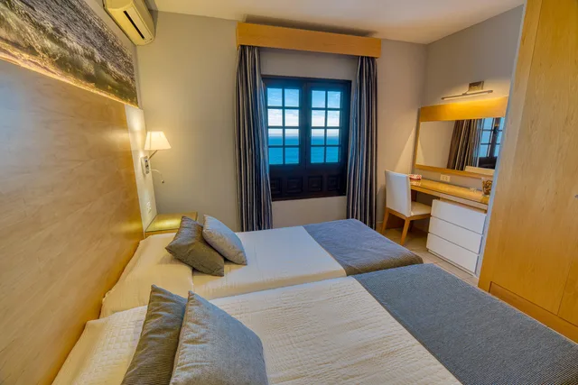 2 Bedrooms, Apartment, Balcony or Terrace، Ona Las Rosas 3/8
