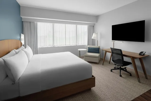غرفة بسرير كينج، Element by Westin Calgary Downtown 2/16