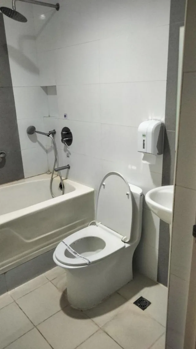 Regency, King Bed، Hotel Sogo Sta. Rosa Laguna 4/4