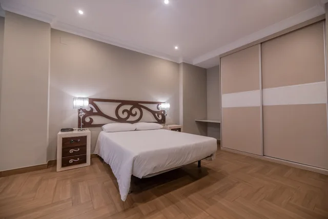 غرفة ديلوكس بسرير كوين، Hotel Monasterio Granada - Adults Only 1/4
