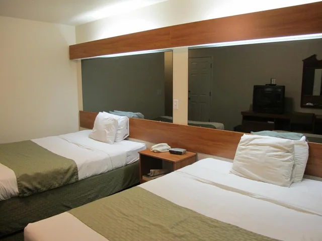 غرفة ديلوكس بسريرين كوين لذوي الإعاقة، Microtel Inn & Suites By Wyndham Eagle River/Anchorage Are 1/7