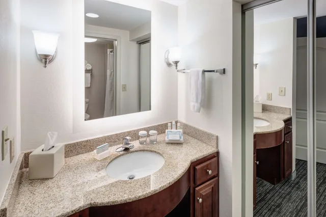 جناح بسرير كينج بغرفة نوم واحدة مع أريكة، Homewood Suites By Hilton Huntsvillevillage of Providence 5/6