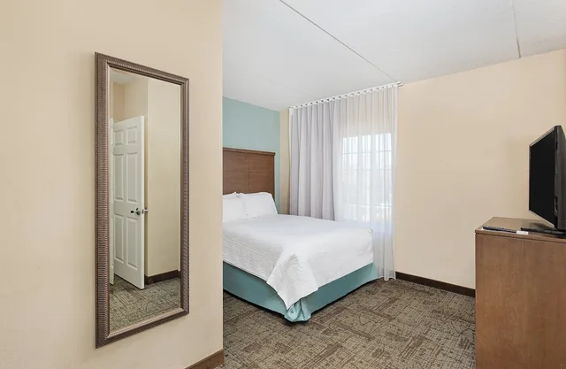 جناح بسرير كوين وسريرين مزدوجين، Staybridge Suites Knoxville Oak Ridge, an IHG Hotel 2/2