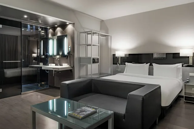 Plus, Standard, King Bed، AC Hotel Atocha by Marriott 13/15