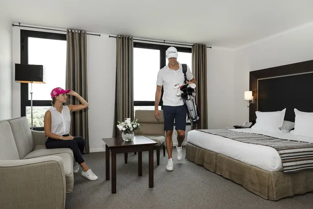 Junior Suite, King Bed, Golf Course View، Hotel du Golf 1/4