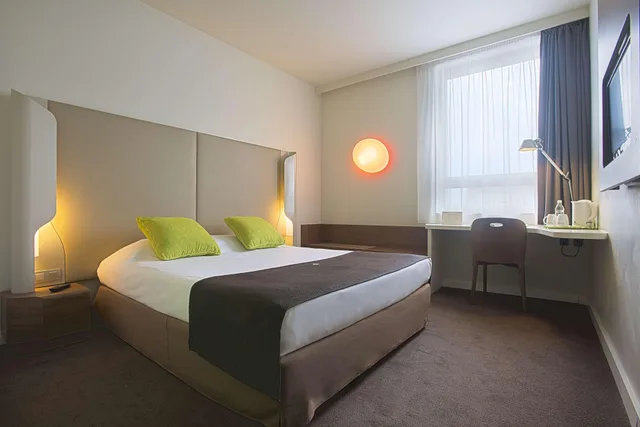 Next Generation, Double Bed، Campanile Wroclaw Centrum 1/5