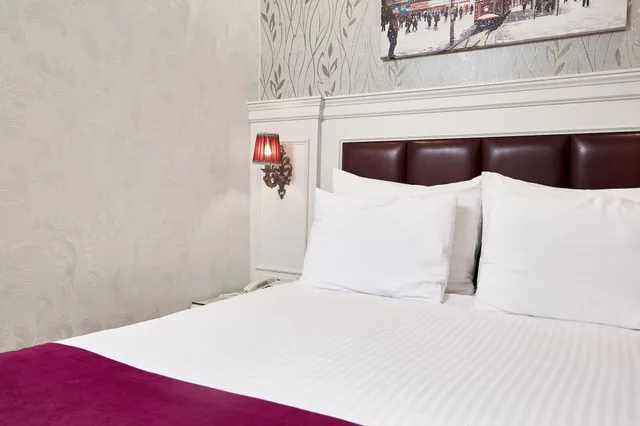غرفة قياسية بسرير كوين، Albinas Hotel 2/6