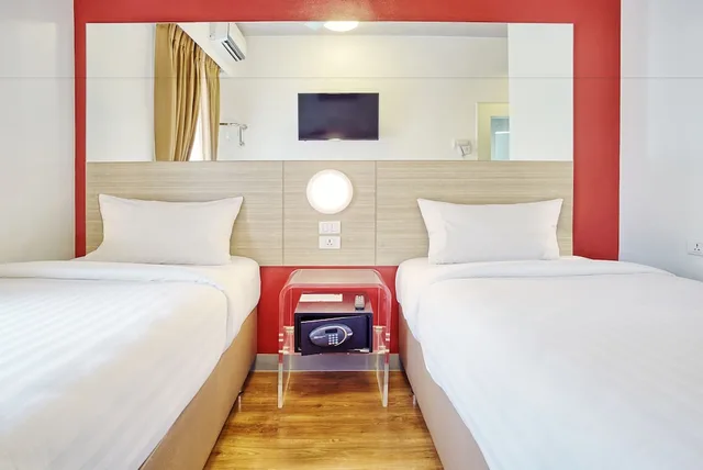 غرفة بسريرين منفصلين، Red Planet Makati Amorsolo 10/10
