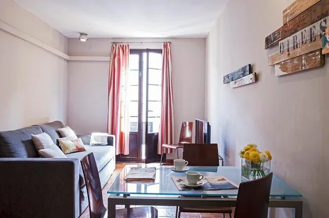 شقة ثلاثية، AinB Las Ramblas Guardia Apartments 1/1
