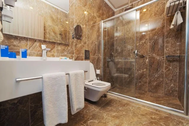 غرفة سوبيريور بسرير كينج، Trip Bosphorus Hotel Taksim 3/3