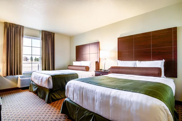 غرفة بسرير كوين لذوي الإعاقة، Cobblestone Inn and Suites Winterset 2/7