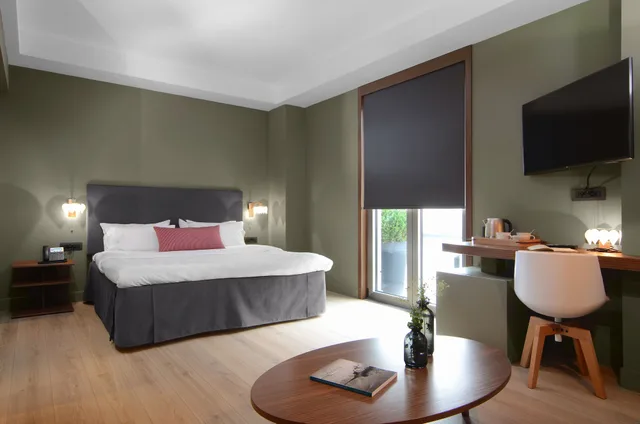 غرفة سوبيريور بسرير مزدوج، Lake Spirit Hotel 1/3