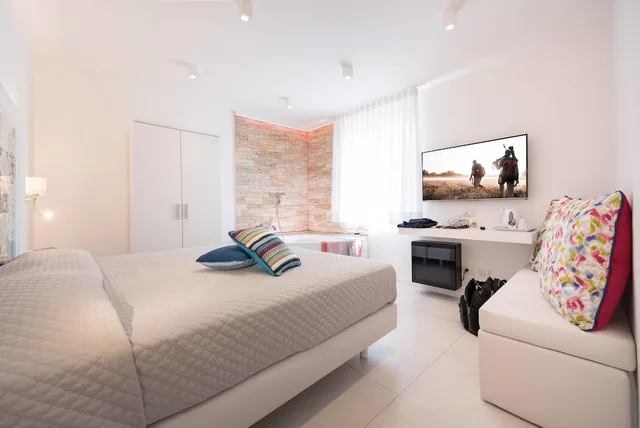 Deluxe, King Bed, Adult Only، Hotel Amalfi 3/8