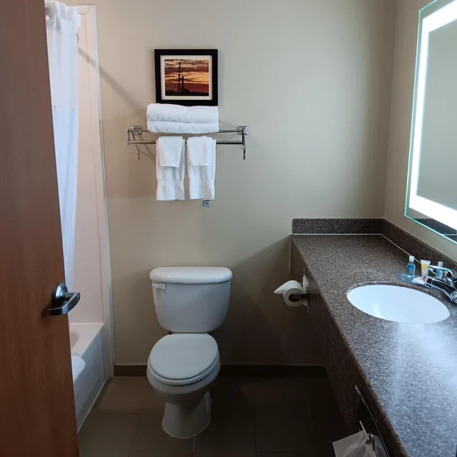 غرفة سوبيريور بسرير كينج، Comfort Inn & Suites Sterling CO 8/9
