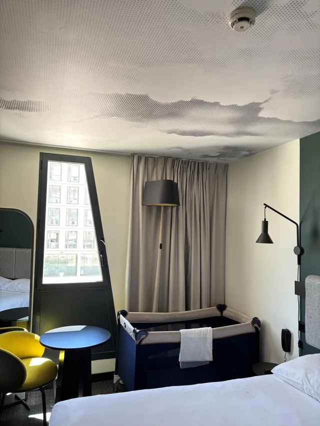 Adjoining, Standard, 2 Double Beds، Ibis Marseille Centre Euromed 3/5
