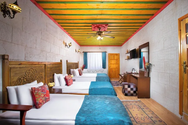 غرفة عائلية بسرير كينج وسريرين منفصلين، Garden Inn Cappadocia 4/7