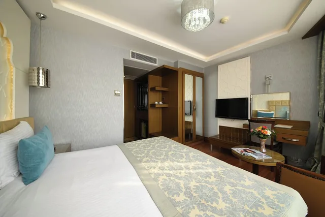 Club, Double Bed, Ground Floor, Grand Star Hotel Bosphorus 7/10