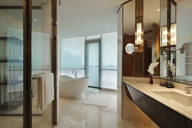 غرفة بريميوم بسرير كينج بشرفة، Intercontinental Changsha 5/8