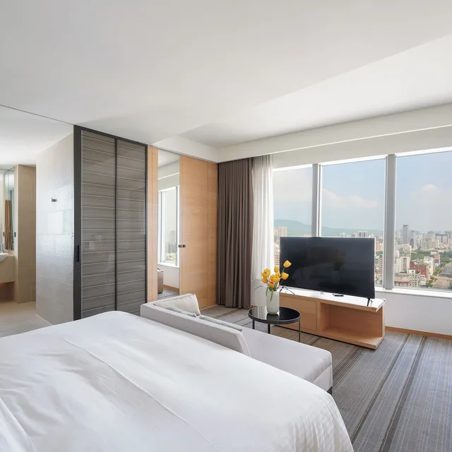 غرفة ركنية بسرير كينج، Hotel Cozzi Zhongshan Kaohsiung 1/8