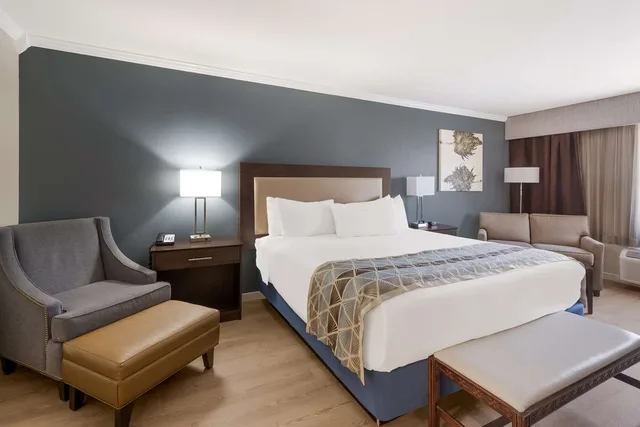 غرفة بسرير كوين، Best Western Mountain View Inn 1/2