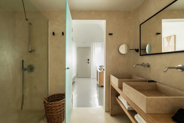 Deluxe, Queen Bed, Caldera View، Rocabella Deluxe Suites And Spa 3/3