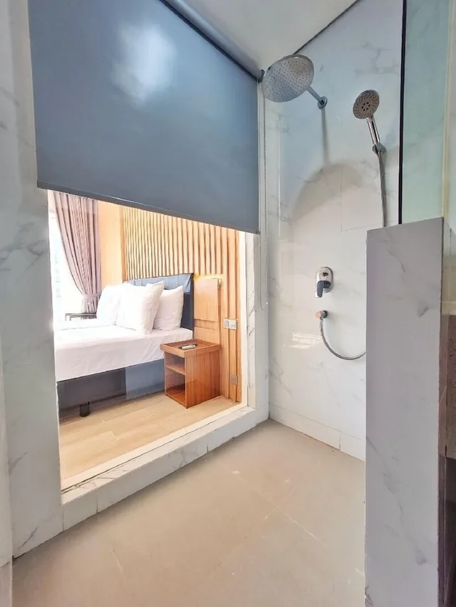 غرفة ديلوكس بسرير كينج، Raja Hotel Kuta Mandalika Resort & Convention 5/8
