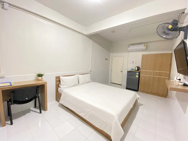 غرفة قياسية بسرير كينج بإطلالة على المدينة، Ze Residence Ram Intra 7/10