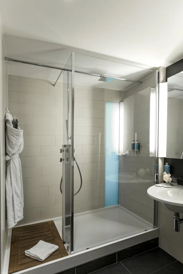 Superior, Double or Twin Bed, Street View، Royal Antibes - Luxury Hotel, Residence, Beach & SPA 6/7