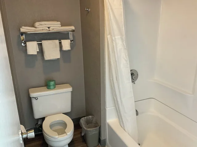 غرفة قياسية بسريرين مزدوجين للمدخنين، Motel6 Odessa 6/8