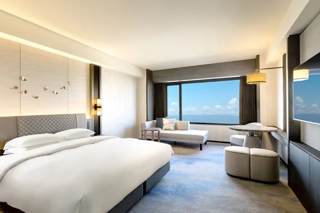 غرفة ديلوكس بسرير كينج بإطلالة على البحر، Grand Prince Hotel Osaka Bay 1/3