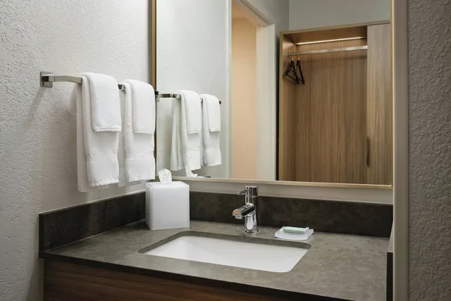 غرفة بسريرين كوين، Fairfield Inn And Suites Brunswick 7/10