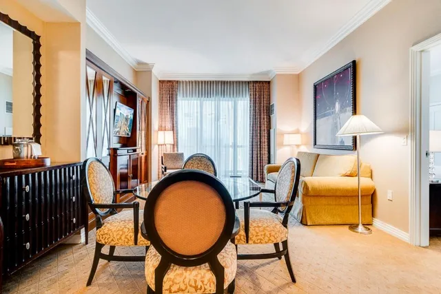 جناح بإطلالة على الجبل بشرفة بغرفة نوم واحدة، Jet Luxury Resorts @ The Signature Condo Hotel 10/10