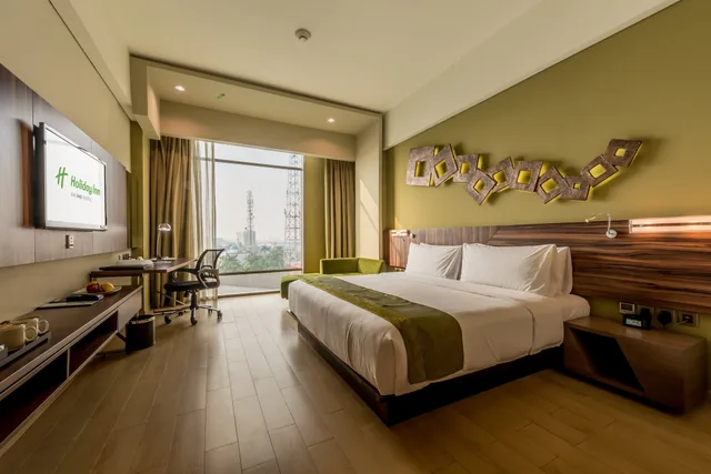 غرفة قياسية بسريرين منفصلين بإطلالة على المدينة، Holiday Inn Cikarang Jababeka 7/10