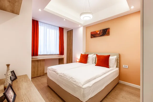 شقة بإطلالة على البحيرة بغرفتي نوم، Mava Apartamente 1/5