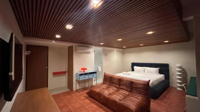 جناح بسرير كينج، Aksara Hotel by Aruna Group 2/4