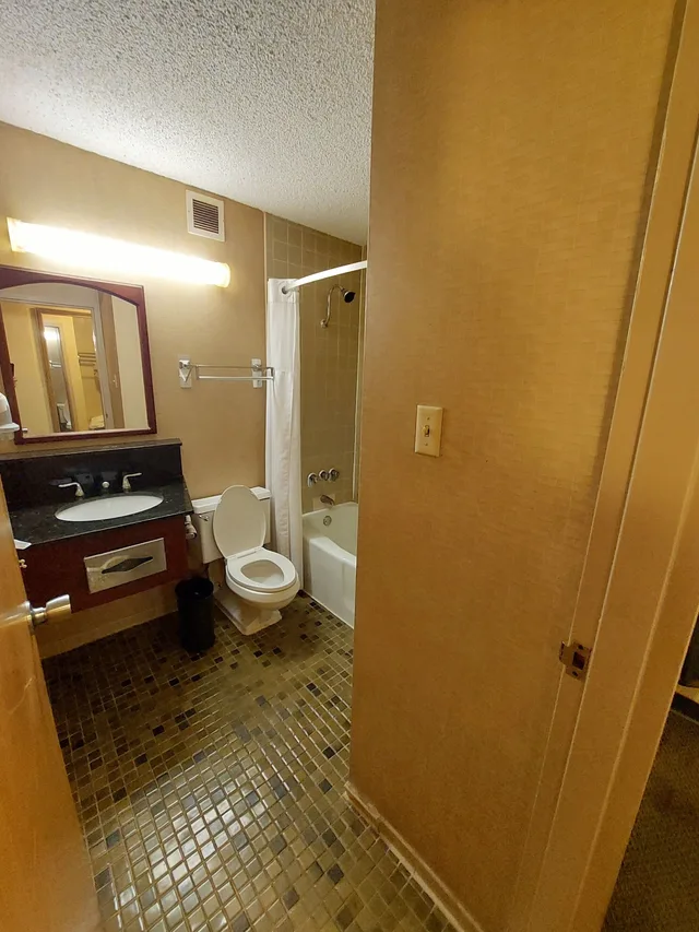 غرفة بسرير كينج، Ramada By Wyndham Reno Hotel And Casino 9/9