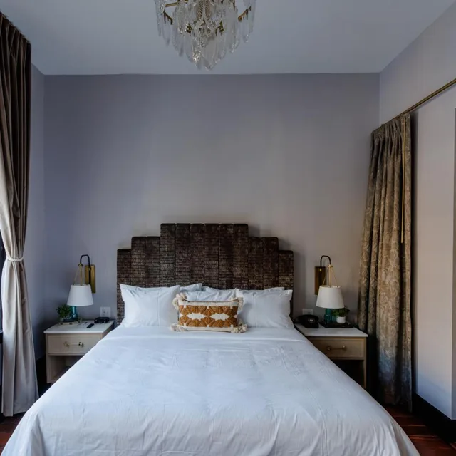 جناح جونيور بشرفة، Hotel Trundle 1/6