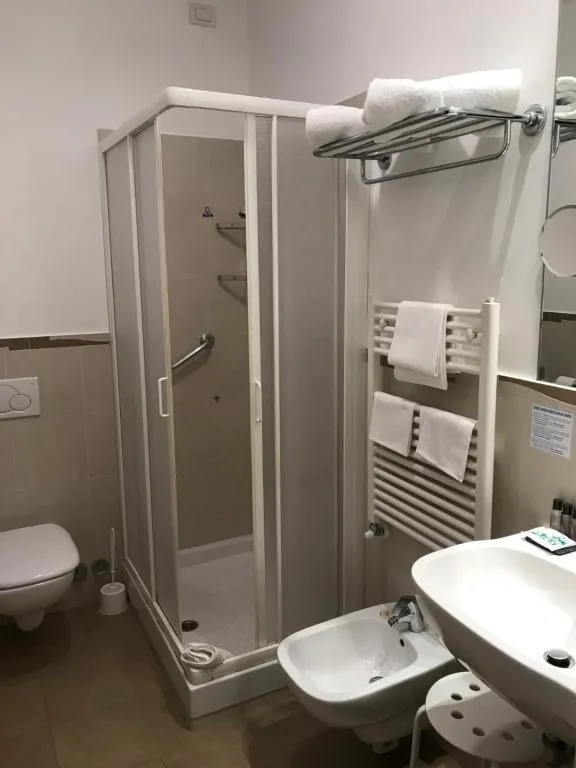غرفة بسرير مزدوج بإطلالة على البحر، Hotel Italia e Lido Rapallo 6/7