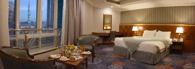 جناح بإطلالة على الحرم بـ3 غرف نوم، فندق مادن(Maden Hotel) 4/5