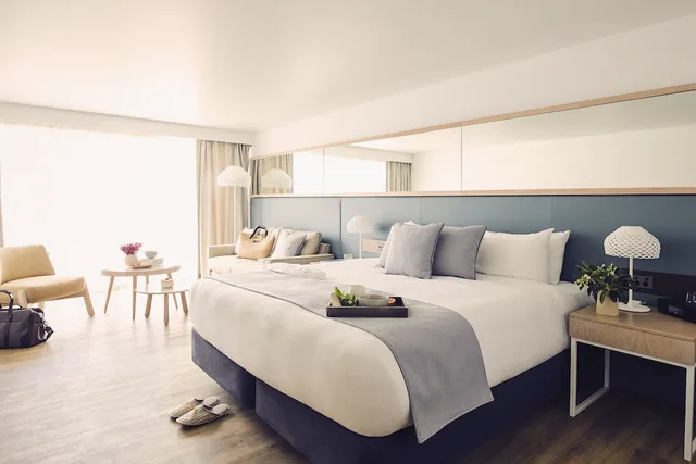 غرفة ديلوكس بسرير كينج بإطلالة على البحر لذوي الإعاقة، Daydream Island Resort and Living Reef 2/3