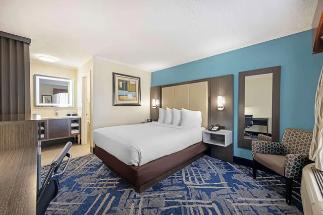 غرفة قياسية بسرير كوين، Best Western Franklin Inn 1/6