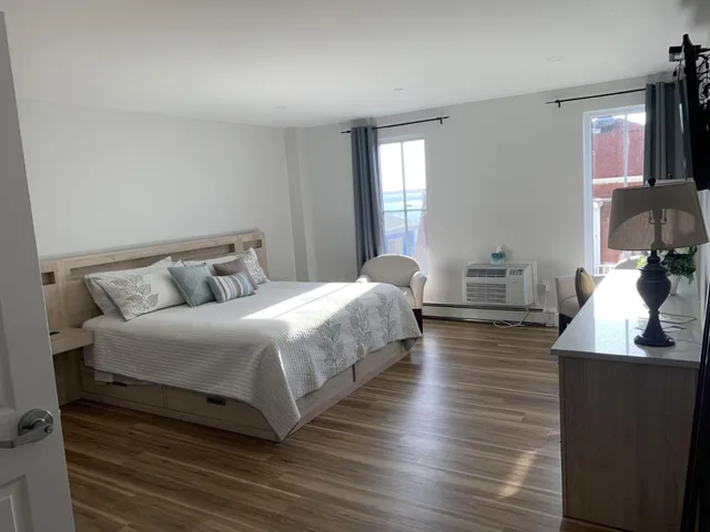 غرفة بسرير كينج، Lunenburg Arms Hotel 1/7