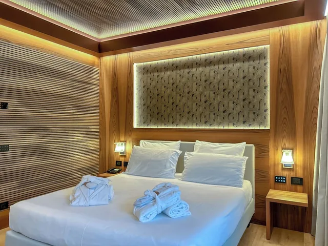 غرفة ديلوكس بسرير مزدوج، Alevic Hotel Sirmione 5/8